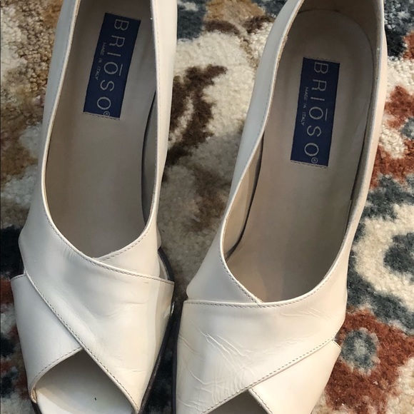 Brioso women shoes Size 9 AA chunky heel beige color - Picture 5 of 10